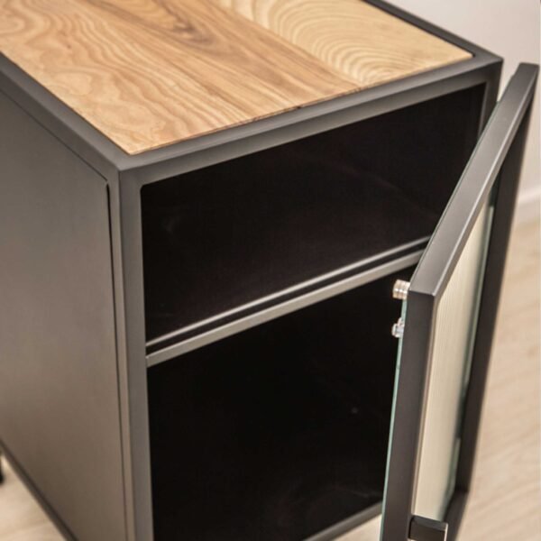 STUDIO DELTA - SINGLE DOOR BEDSIDE CABINET